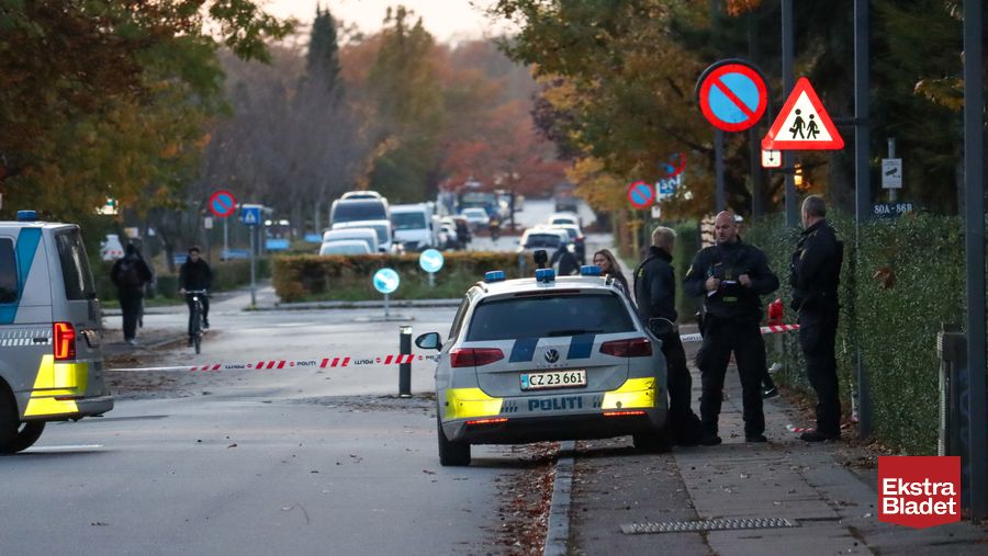 Mistænkeligt Forhold: Politi Talstærkt Til Stede – Ekstra Bladet