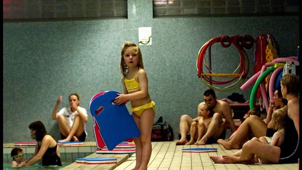 Integrationen svømmehallen – Ekstra Bladet