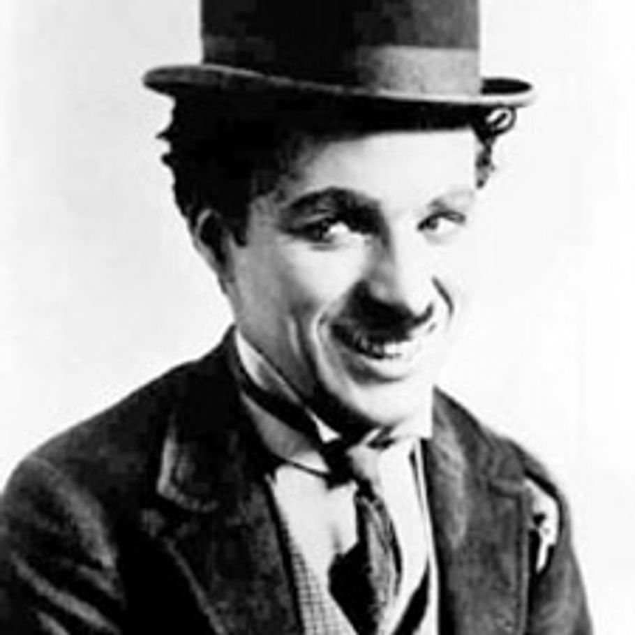 Chaplins hemmelige sexkrav afsløret Foto billede