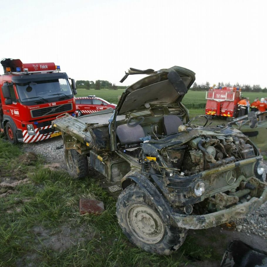 13-årige lå syv timer under unimog pic Foto