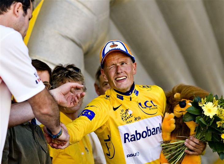 Michael Rasmussen i den gule førertrøje, inden han blev smidt ud af Tour de France i 2007 (Foto: Claus Bonnerup)