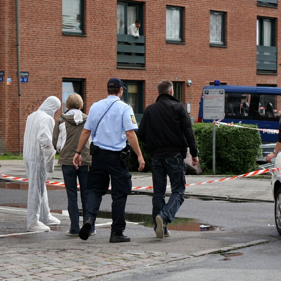 21-årig stukket ned på p-plads billede