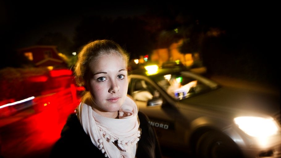 19-årige Sidsel Gaard fra Lyngby er i dag bange for at køre i taxi, efter at en taxichauffør ville have hende til at give ham et blowjob. (Foto: Henning Hjorth)