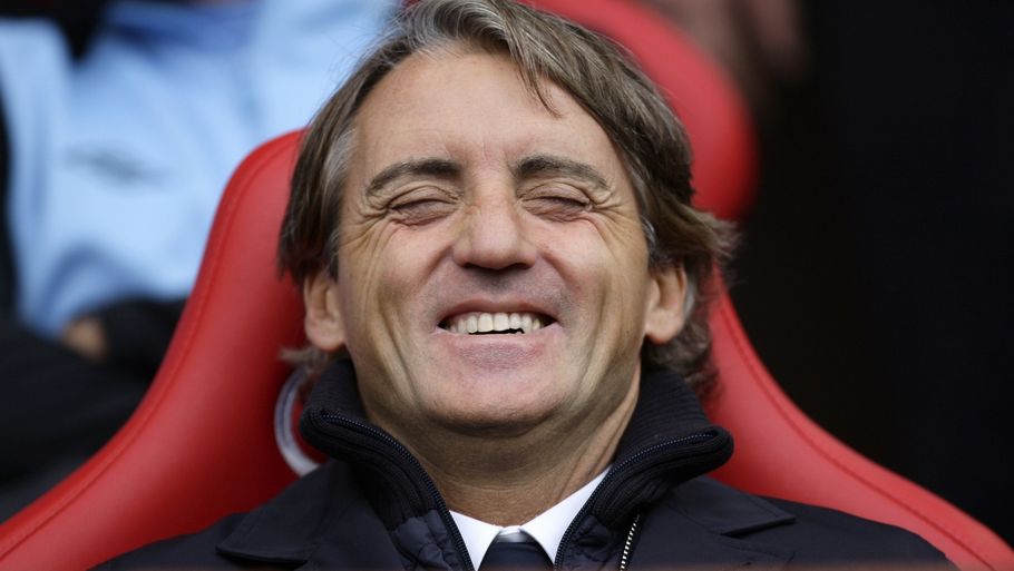 Roberto Mancini er ovenpå i Manchester (Foto: AP)