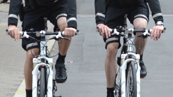 Politiet i har cyklerne – Ekstra Bladet