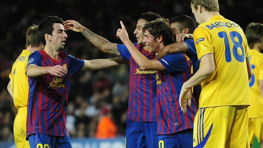 Isaac Cuenca (t.v.) spillede endnu en pragtkamp for FC Barcelona. (Foto: AP)