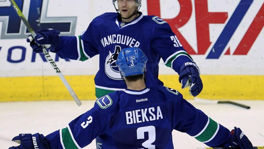 Jannik Hansen blev dobbelt målscorer for Vancouver Canucks. (Foto: AP)