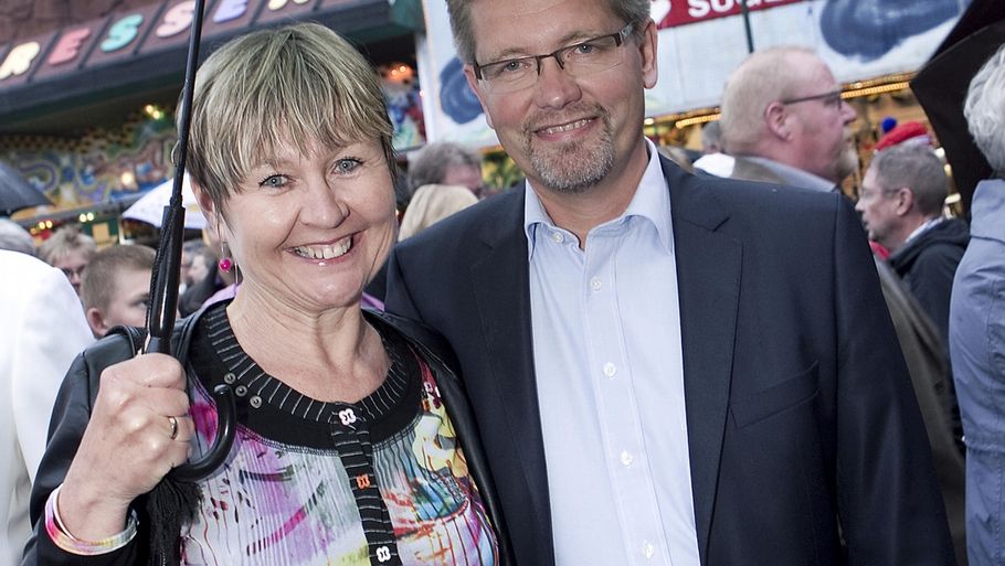 Overborgmester-fruen Jane Frimand Pedersen hyggede sig sikkert mere ved Cirkusrevyen i år, hvor billedet er fra, end i julehyggen med Frank Klam (Foto: Mogens Flindt)