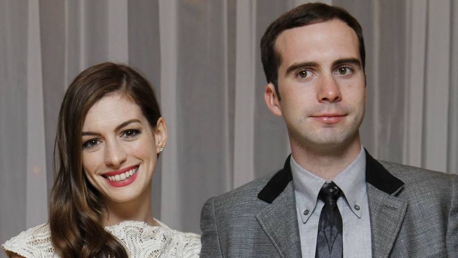 Anne Hathaway og ægtefællen, Adam Shulman, får måske snart en lille familieforøgelse. (Foto: Joel Ryan/AP)