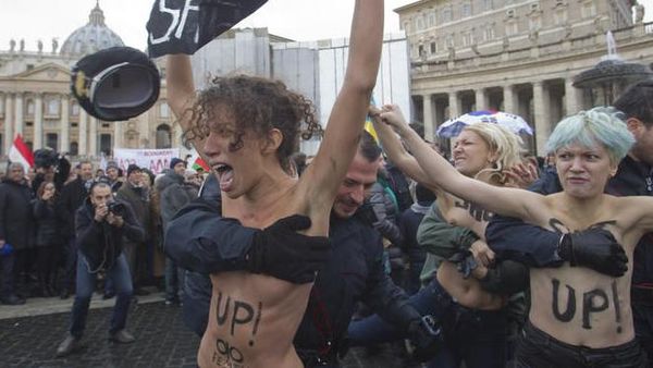 homo-demonstration mod paven Bladet