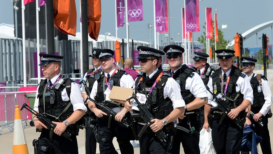 Ved OL i London i 2012 var der styr på sikkerheden. Det er den model, de måske kommende vinter-OL-værter fra Norge ønsker at kopiere. (Foto: PA)