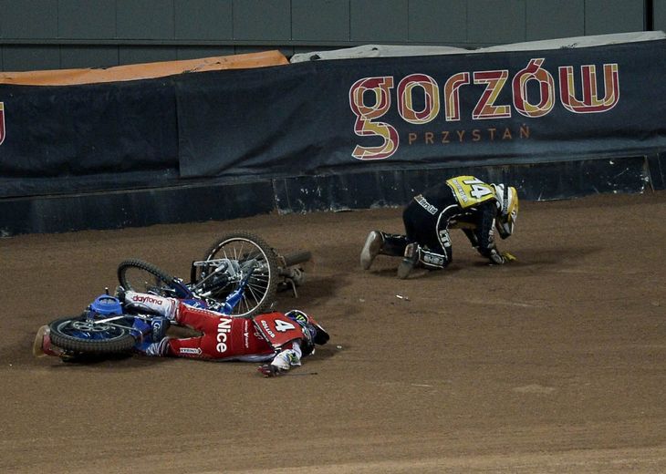 Tomasz Gollob har været gennem mange styrt på speedwaybanen. Det værste indtraf, da han blev påkørt af Tai Woffinden ved GP'et i Stockholm i 2013. Foto: AP