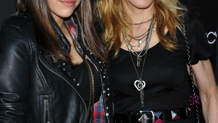 Madonna ses her med sin smukke datter Leon Lourdes.(Foto: AP)