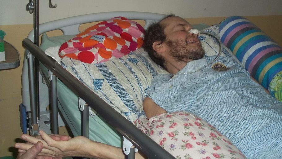 Michael har i flere måneder ligget på Vicente Sotto Hospital i Cebu City, Filippinerne. (Privatfoto)