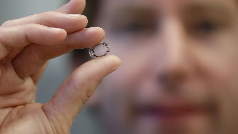 Google har udviklet intelligente kontaktlinser til diabetikere. (Foto: AP)
