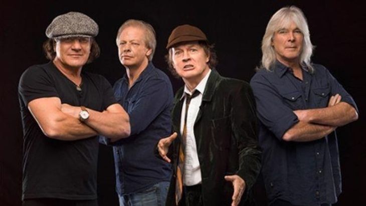AC/DC - fra venstre: Brian Johnson, Stevie Young, Angus Young og Cliff Williams. (Foto: Sony)