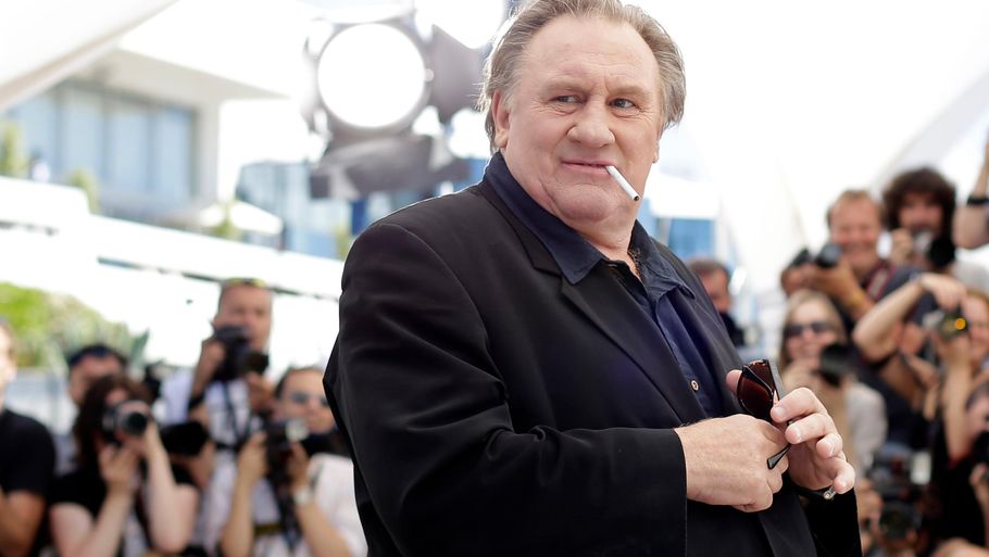 Gérard Depardieu fik russisk pas i 2013 og føler sig meget russisk.  (Foto: AP)