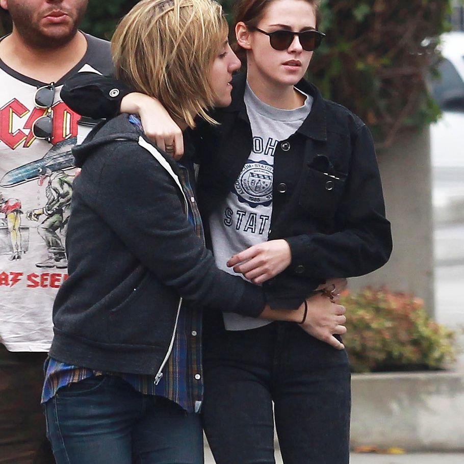 Mor bekræfter Kristen Stewart i lesbisk forhold