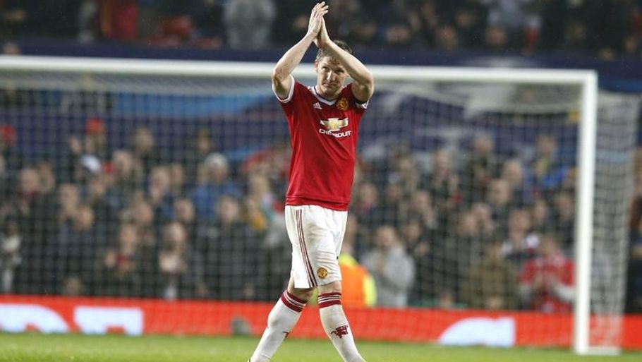 Bastian Schweinsteiger udgør ikke længere en værdi for Manchester United. Foto: AP/Jon Super