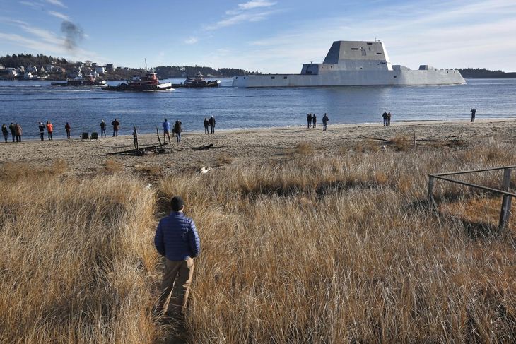 USS Zumwalt ligner mest af alt en flydende beton-bunker. Foto: AP