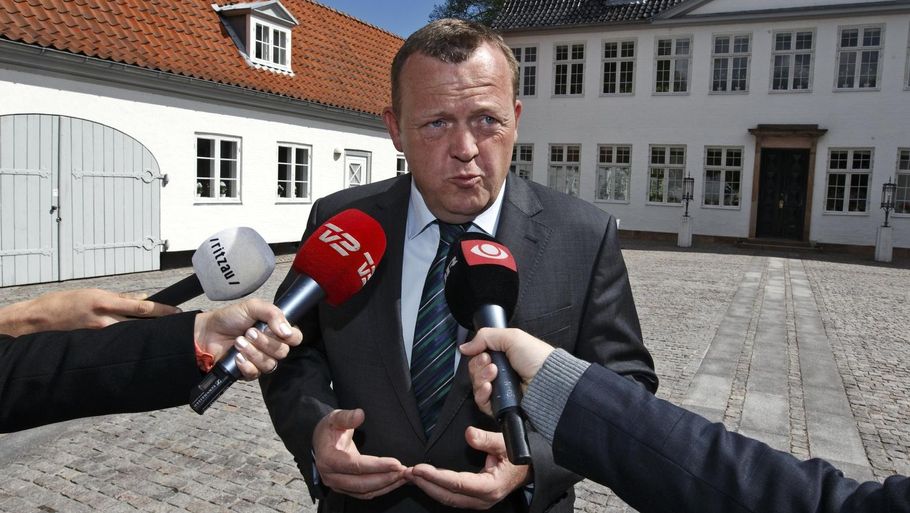 Lars Løkke møder kritik for at bruge embedsboligen i baggrunden til at indsamle penge til Venstre. Polfoto: Jens Dresling.