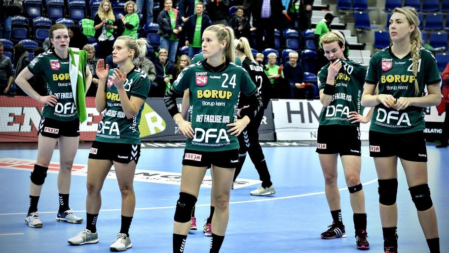 Der er grund til triste miner for Viborg HKs håndboldkvinder, hvis klub har brug for flere millioner kroner for at køre klubben videre. Foto: Anita Graversen