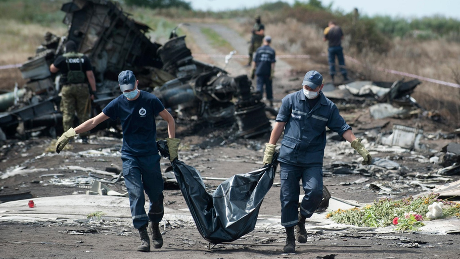 En ny dokumentar kommer med nye afsløringer om, hvem der i virkeligheden stod bag MH17-styrtet. (Foto: Evgeniy Maloletka)