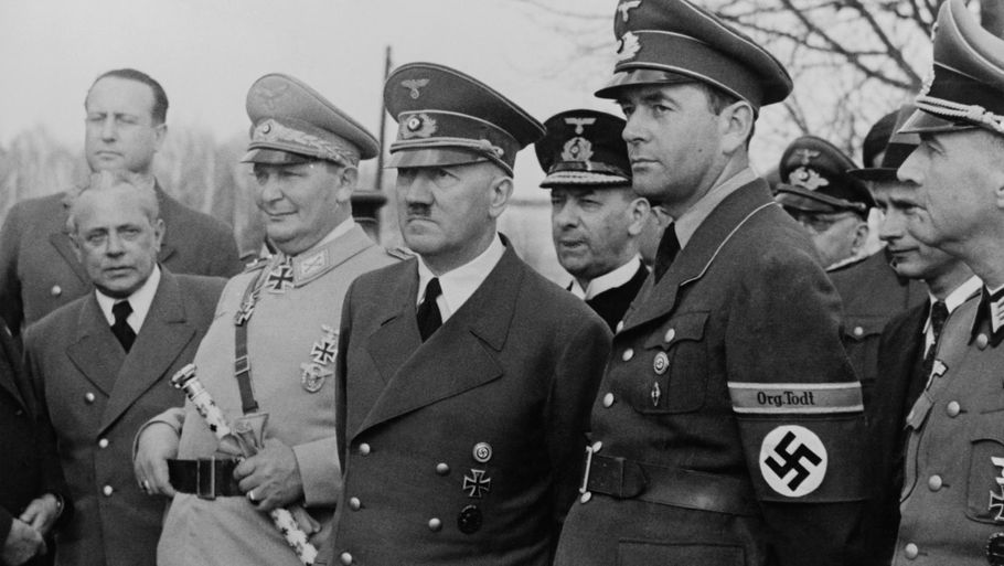 I rapporten fremgår det også, at Hitler skulle have deltaget i et 'atom-topmøde' i 1943. Foto: All Over Press