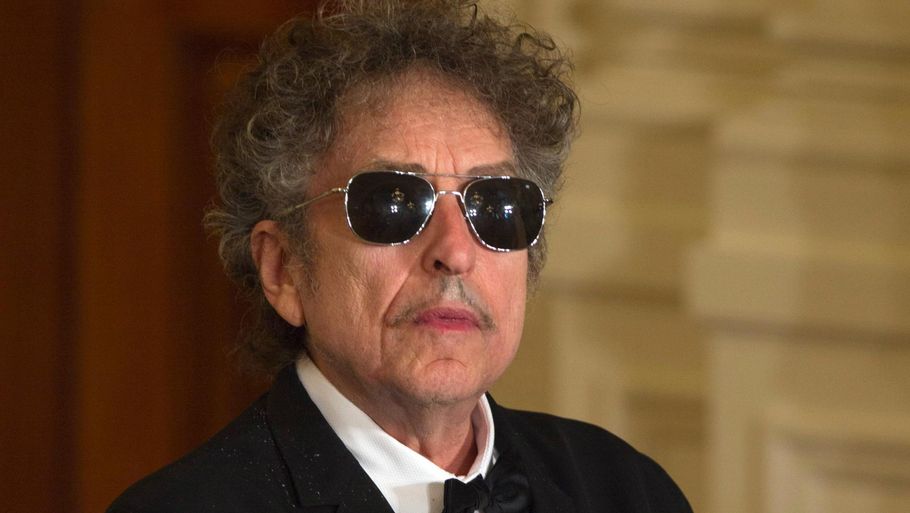 Bob Dylans aktuelle coveralbum fortsætter den nostalgiske stil fra forgængeren 'Shadows in the Night'. (Foto: AP)
