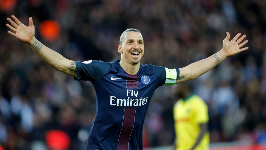 Han har lige sagt au revoir til Paris, og nu ventes Zlatan at sige hello til Manchester (Foto: AP)