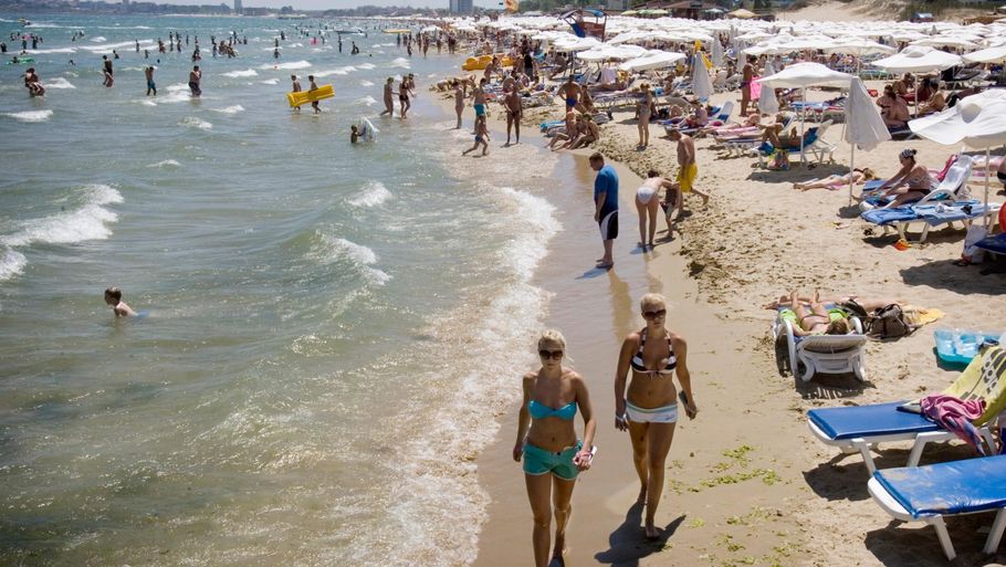 Sunny Beach er et populært dansk rejsemål og er kendt for sine mange barer (Foto: Bjørn Stig Hansen/ritzau)