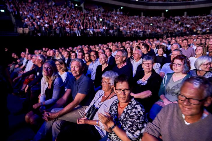 Publikum i den jyske arena var på alder med 74-årige Paul McCartney. Foto: Claus Bonnerup