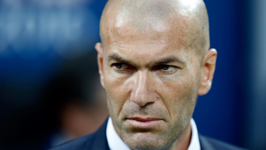 Zinedine Zidane nyder hvert et øjeblik i kongeklubben, for han ved godt, at han kan være der på lånt tid. Foto: AP
