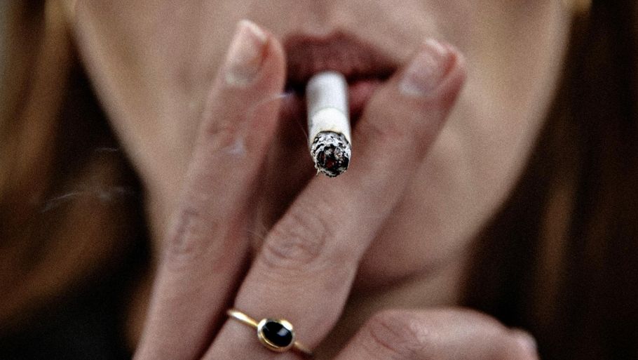 Ikke-rygere i firmaet Piala bliver belønnet med seks ekstra feriedage. Foto: Ritzau/Miriam Dalsgaard