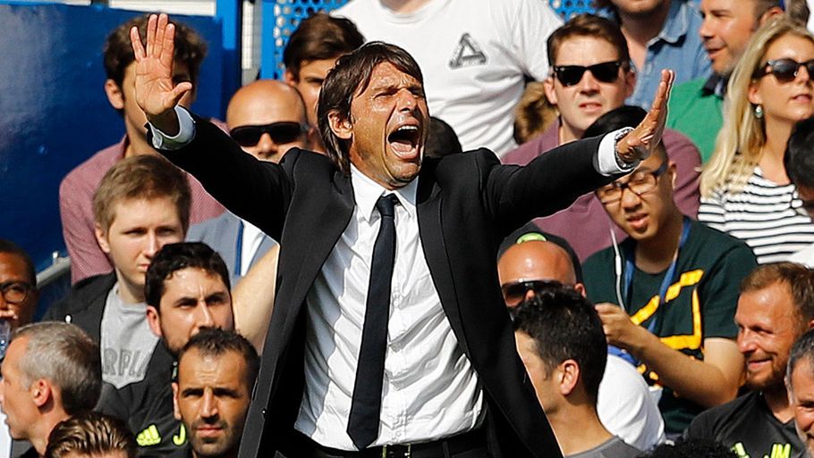 Antonio Conte kan sagtens ende med at gøre Chelsea til engelsk mester, skriver jan Mølby. Foto: AP
