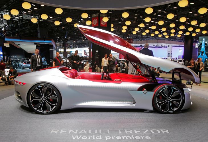 Renault fremviser deres bud på hvordan deres biler kan komme til at se ud i fremtiden. Foto: AP/Michel Euler