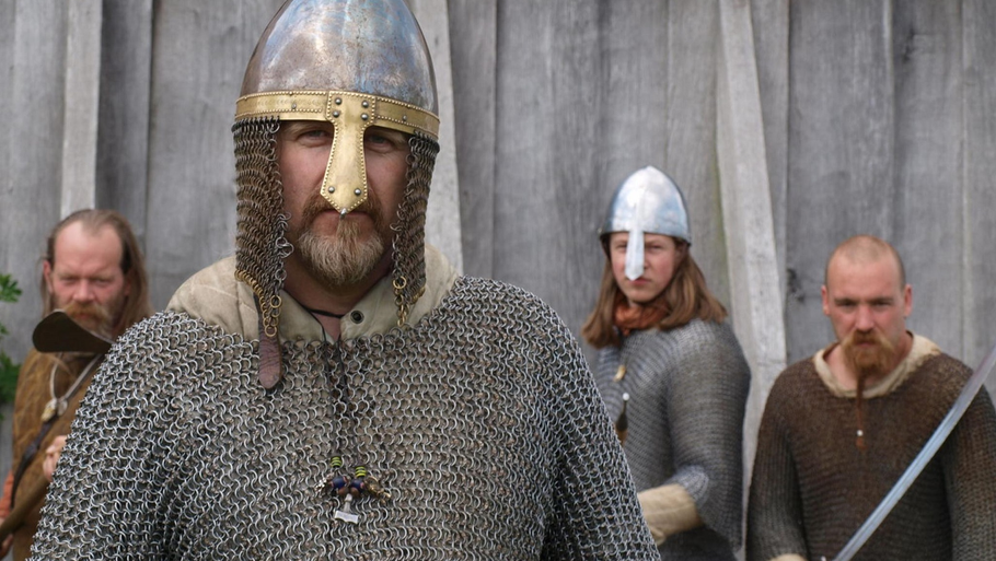 Danmark er i udlandet kendt som en vikingenation. Vil du selv vide mere om vikingetiden, så er der her en guide til nogle af de bedste museer i landet. Foto: Visit Denmark/Ribe Vikingecenter