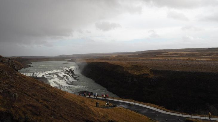 Island har smuk natur til overflod. Her er det et af øens største vandfald ca. 1,5 times kørsel fra Reykjavik. Foto: Rasmus Barud Thomsen