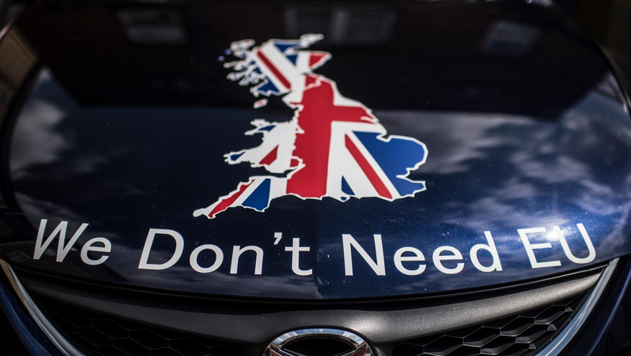 Britisk 'nej-kampagne-bil' fra London forstaden Romford. Foto: Anthon Unger