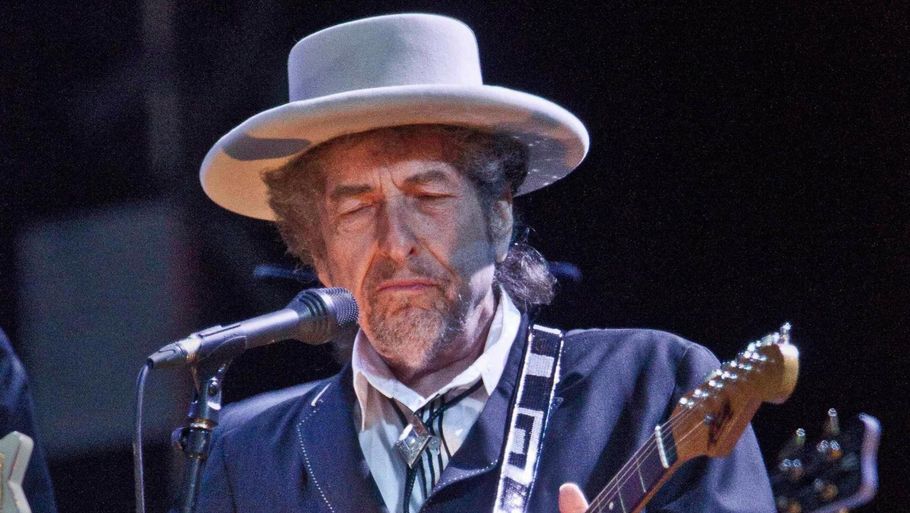 Bob Dylan ignorerede akademiets forsøg på kontakt i flere uger efter offentliggørelsen af prisen. Foto: Joel Ryan/AP