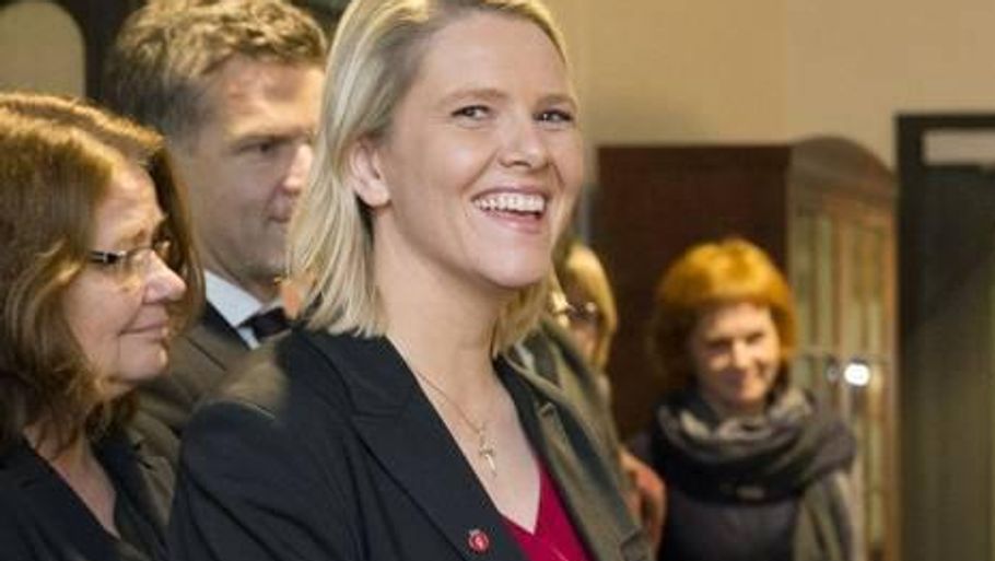 Den norske integrationsminister er kommet i modvind efter Facebook-opslag, hvor hun nævner svinekød og alkohol som noget, der er med til at definere det at være norsk. Foto: AP