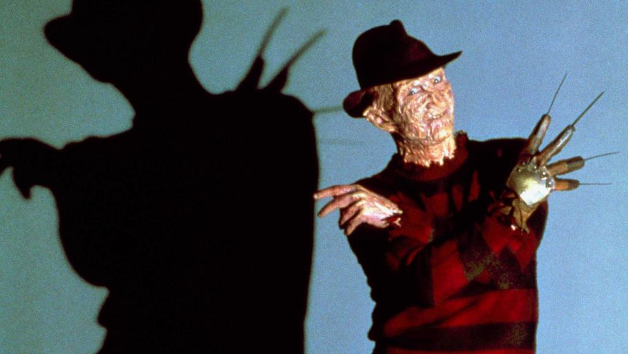 En gerningsmand klædt ud som Freddy Krueger fra gyserfilmen 'A Nightmare on Elm Street', har skudt fem personer under en Halloween-fest i USA. (Foto: AP)