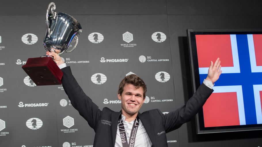 Magnus Carlsen har virkelig levet op til forventningerne til ham som vidunderbarn - han er netop blevet verdensmester for tredje gang. Foto: AP/Mary Altaffer