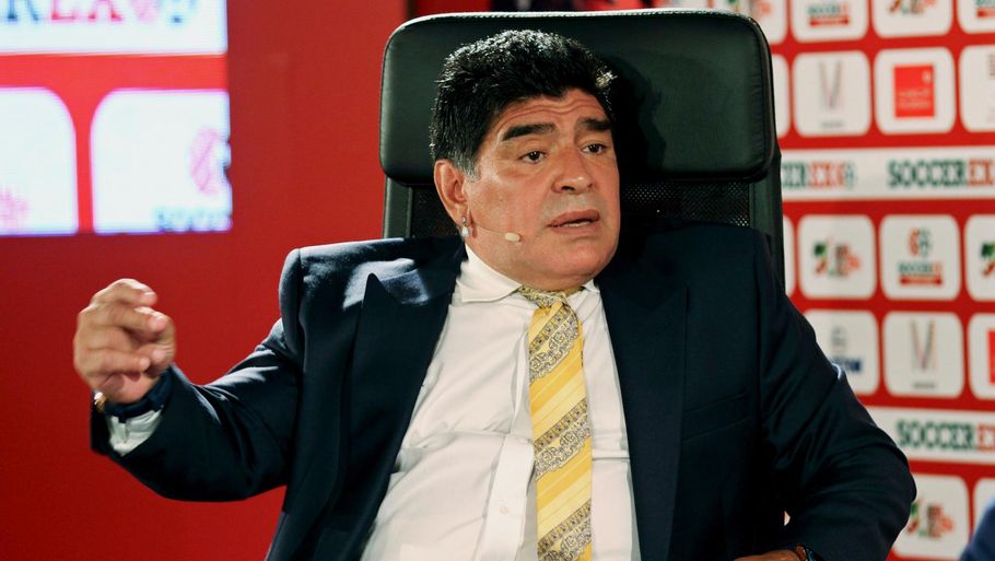 Diego Maradona er skuffet over landsmanden Lionel Messi ikke dukkede op til FIFA store galla mandag aften. Foto: AP