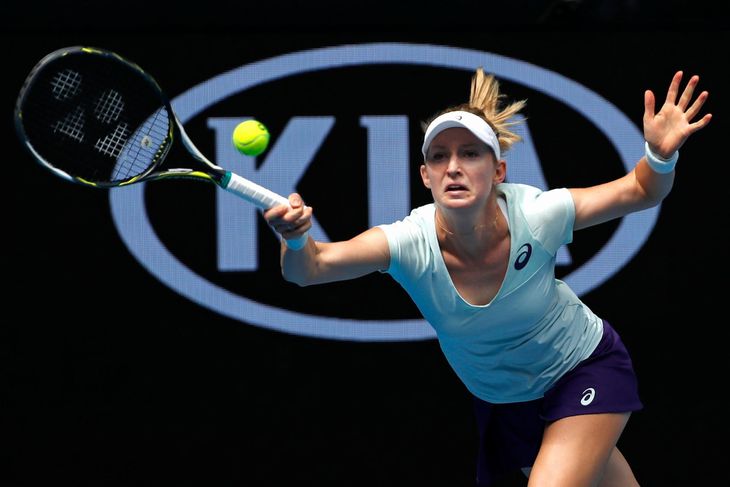 Dansk-amerikanske Julia Boserup får hænderne fulde i sin debut på Roland Garros. Foto: AP