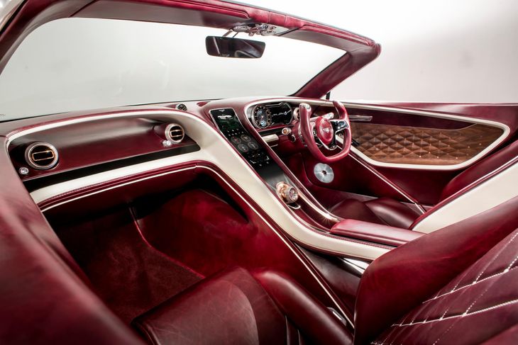 Bentley vil udfordre Tesla på eksklusive elbiler, og her er kabinen i deres bud. Foto: PR