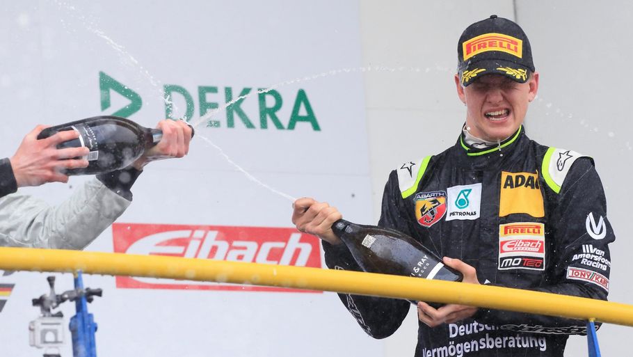 Mick Schumacher kan også gøre sig gældende i den hotte Formel 3-klasse (Foto: AP)