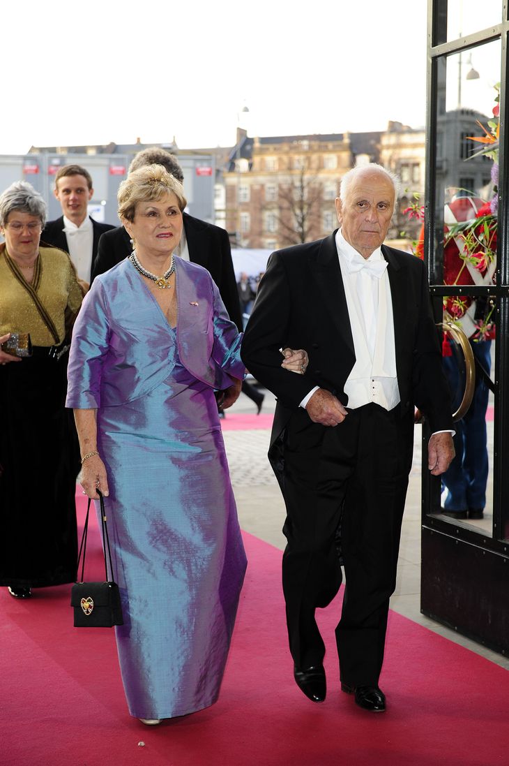 Claude Bardin på et billede fra 2010, hvor han var i Danmark i anledning af dronningens 70 års fødselsdag. Her ses han sammen med kong Henriks storesøster. Foto: All Over