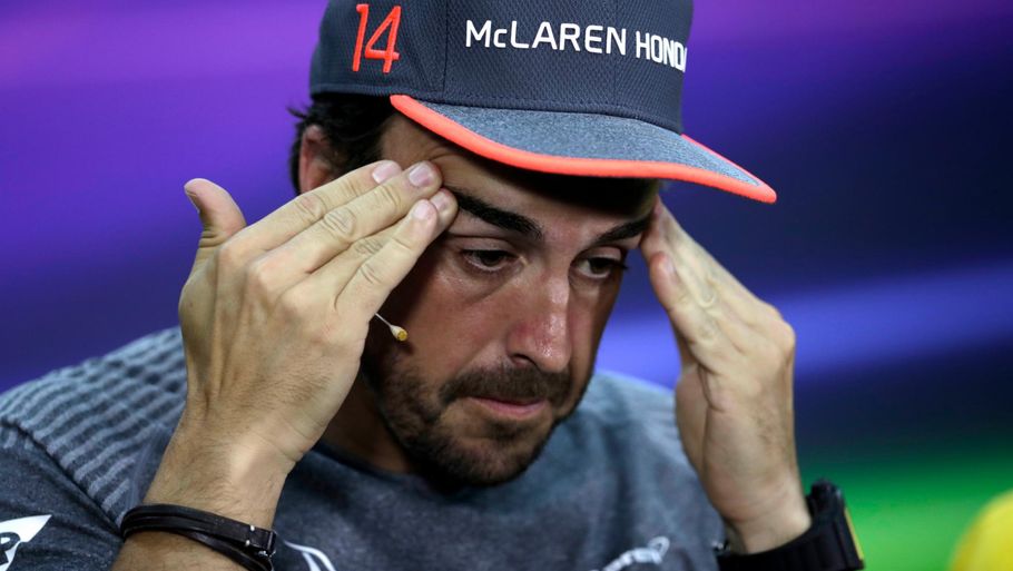 Alonso er slet ikke tilfreds med Honda-motoren. Foto: AP