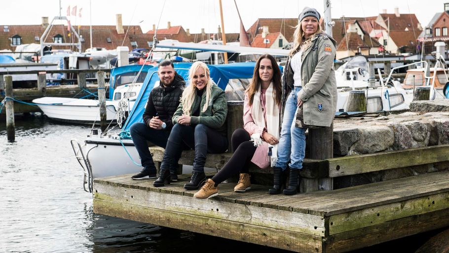 'Familien fra Bryggen' - Cengiz, Linse, Geggo og Didde - fotograferet sammen i anledning af premieren på 11. sæson af den populære serie. Foto: Stine Tidsvilde